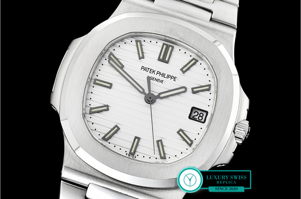 PATEK PHILIPPE NAUTILUS JUMBO